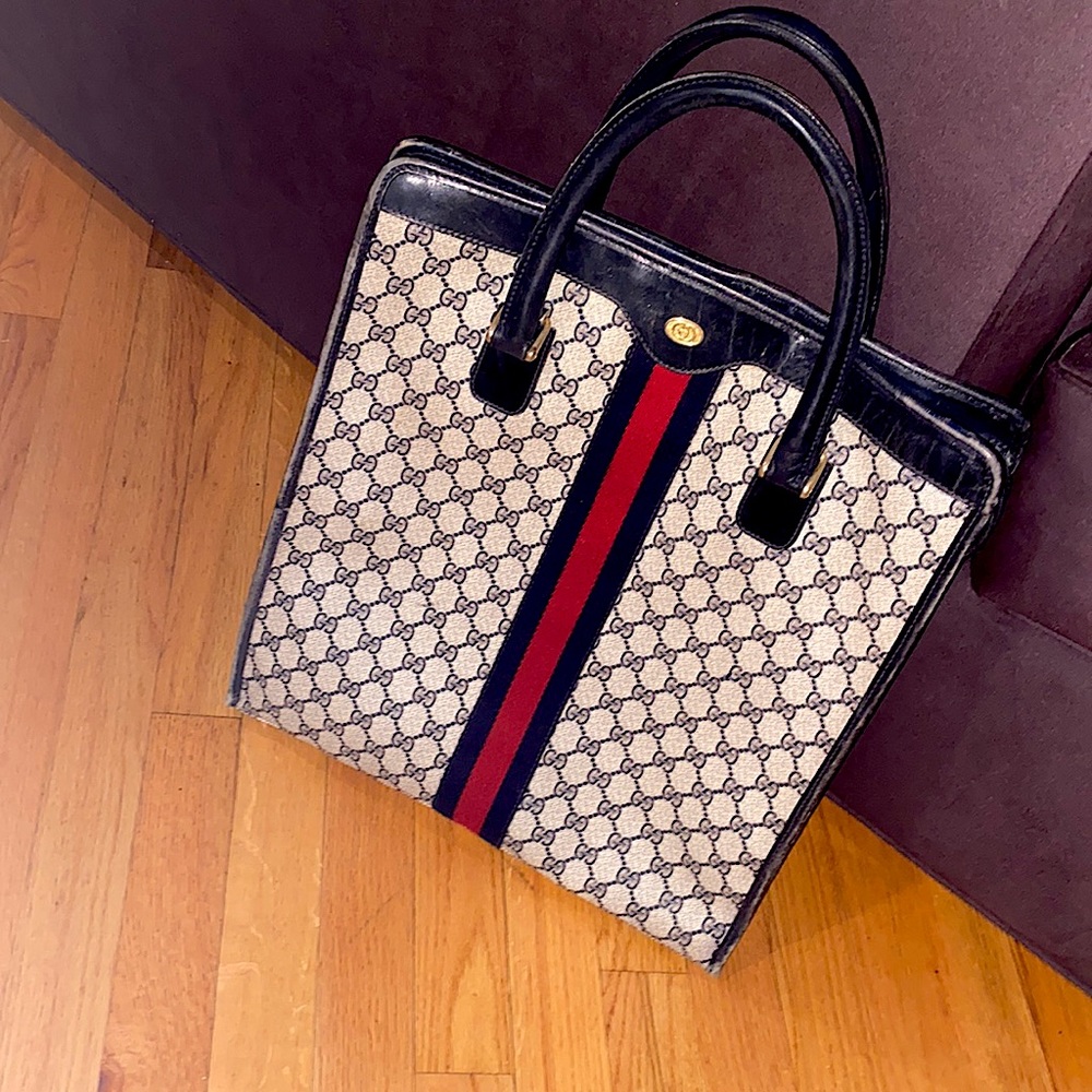 AUTHENTIC VINTAGE GUCCI